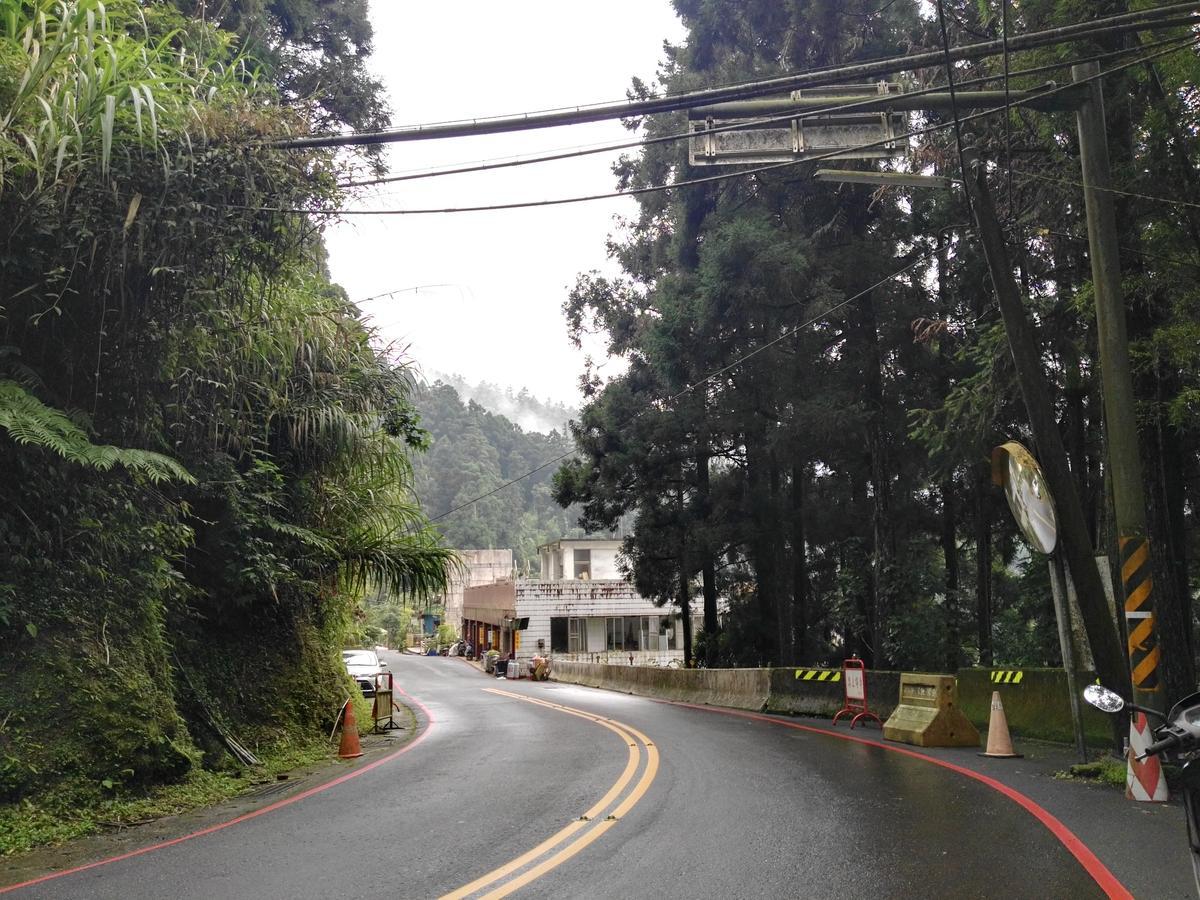 Qun Feng Hotel Fenchihu Buitenkant foto